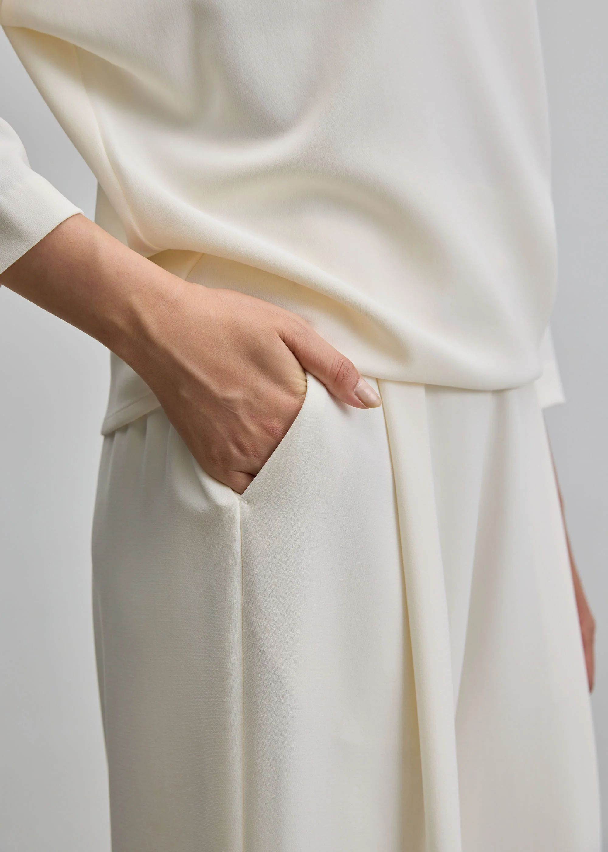 タックワイドパンツ - Image 11