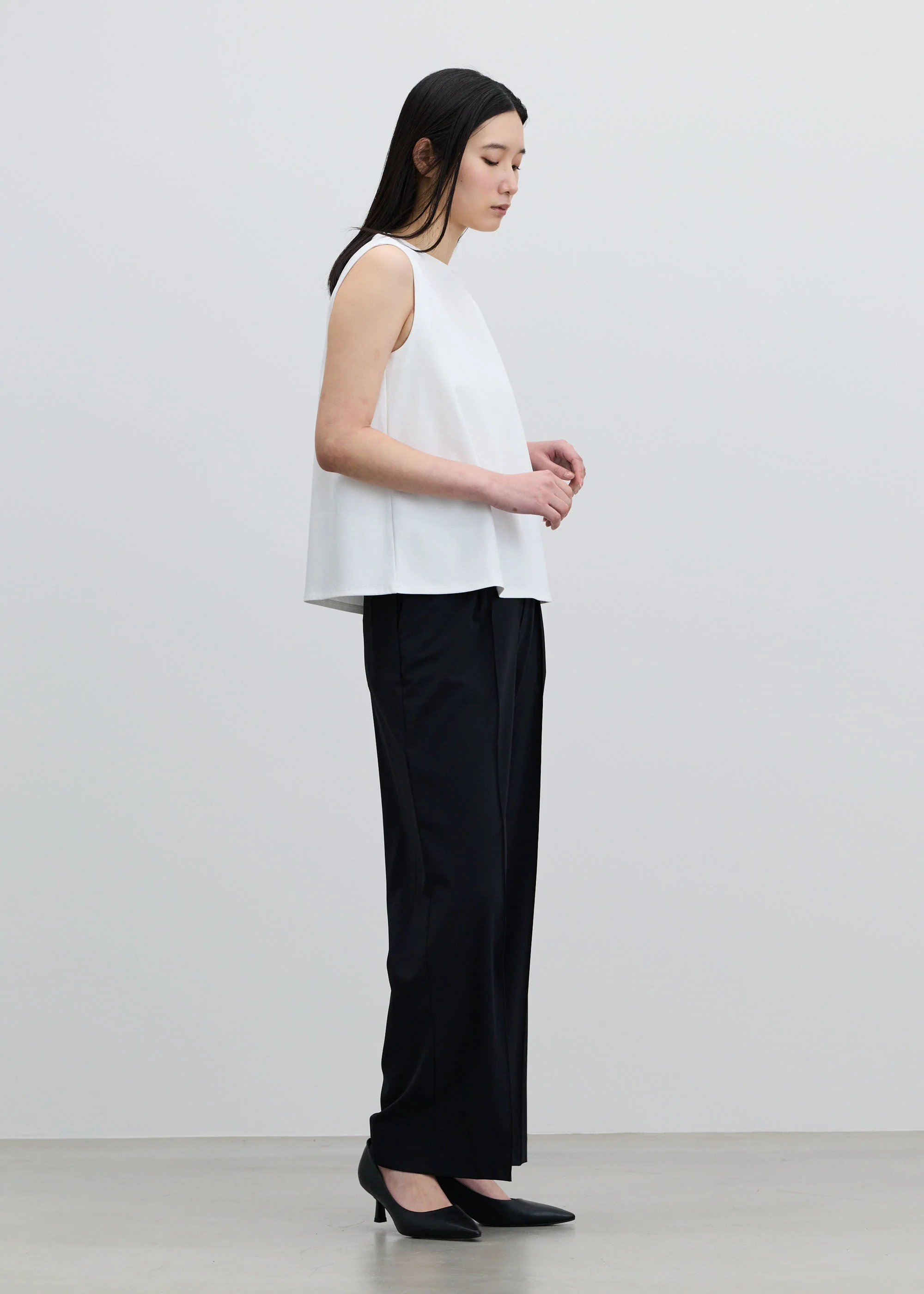 エアリーストレッチタックストレートパンツ - Image 11