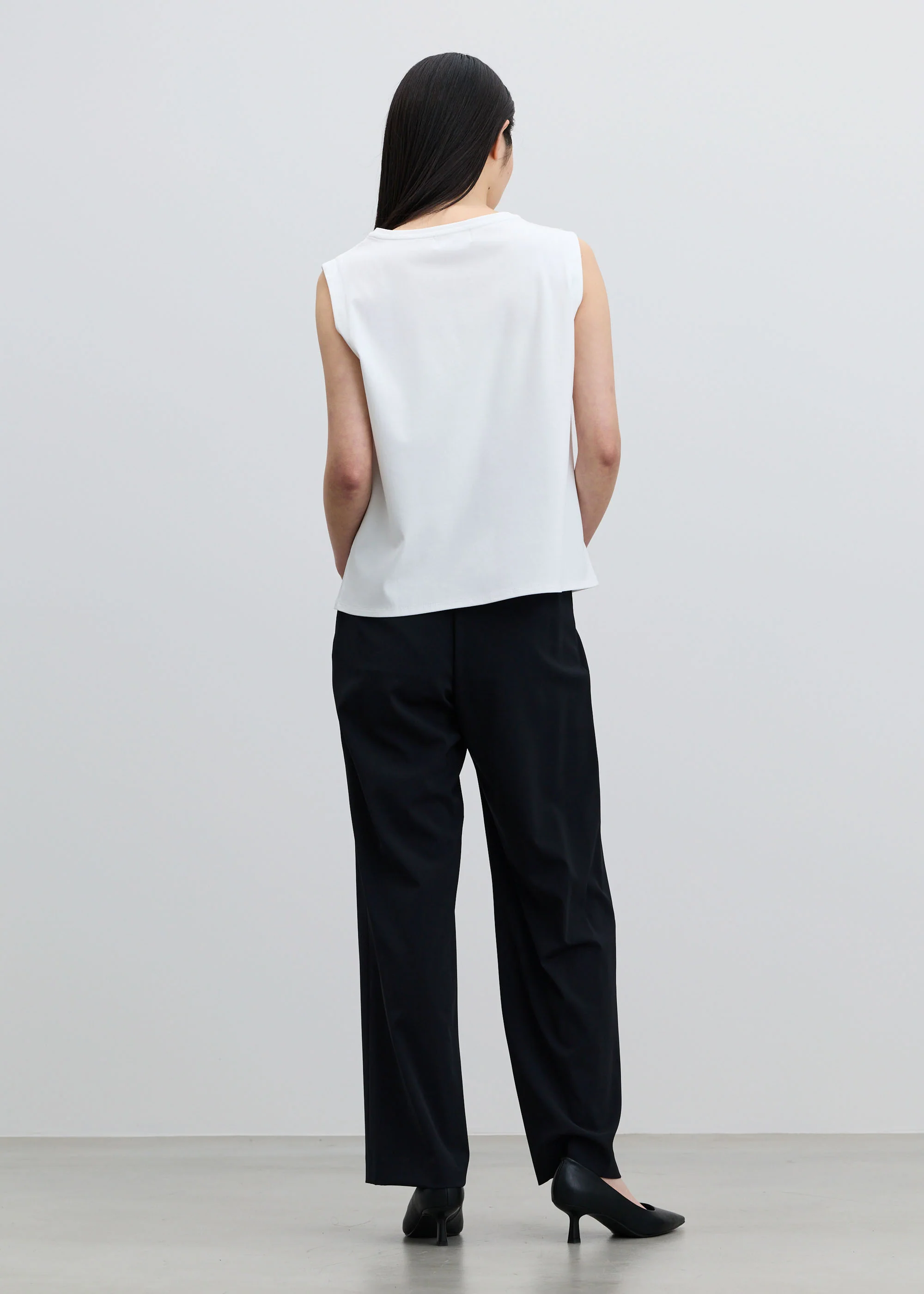 エアリーストレッチタックストレートパンツ - Image 12
