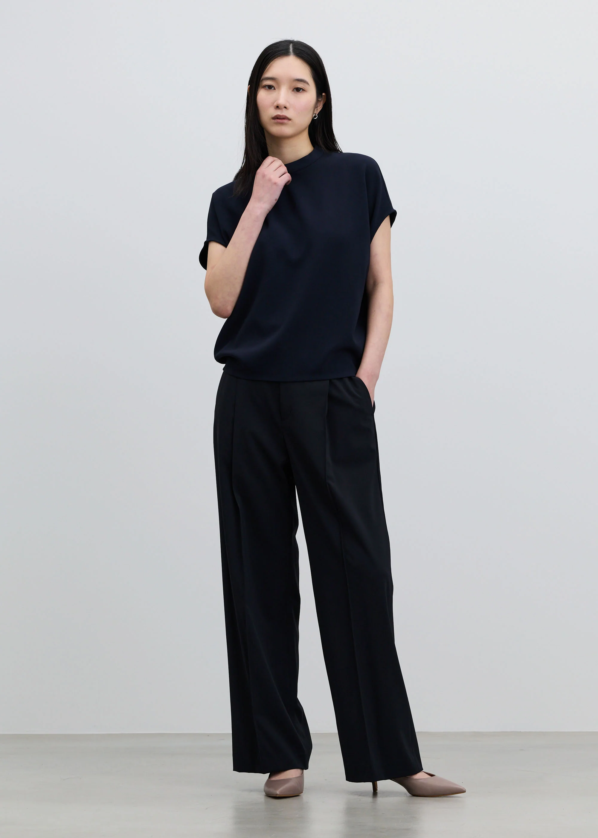 エアリーストレッチタックストレートパンツ - Image 14