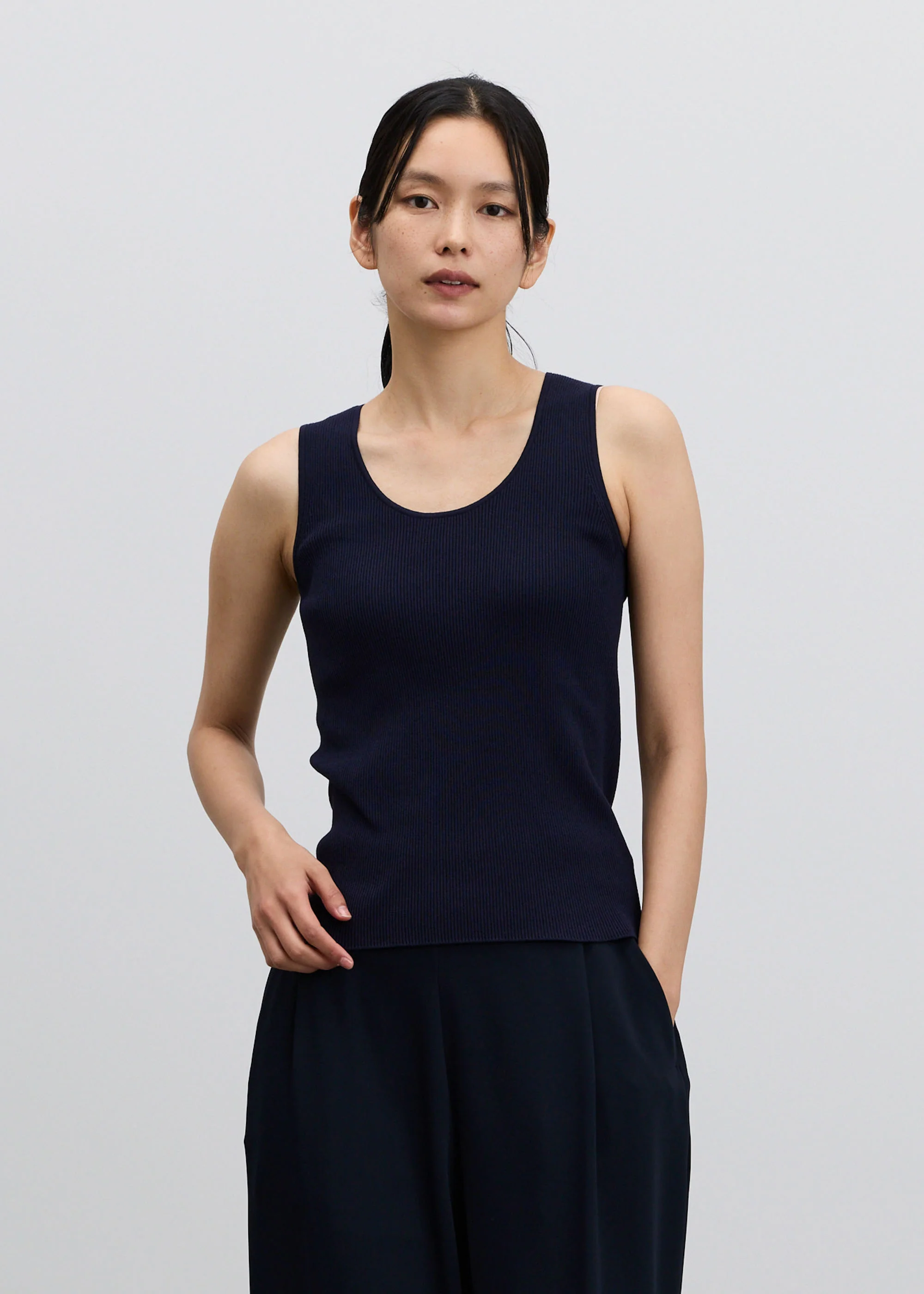 美Neck ノースリーブニット（Uネック） - Image 33