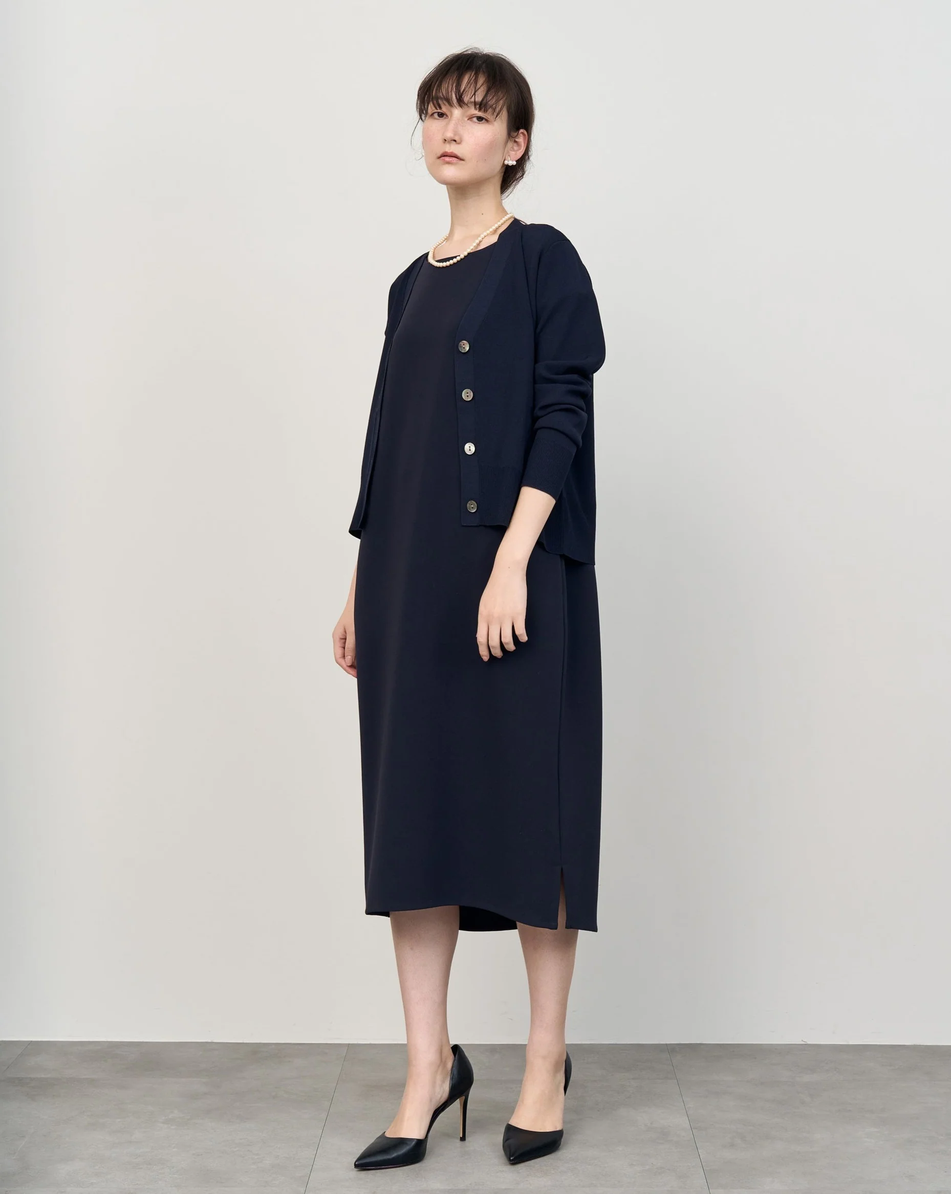 Vネックショートニットカーディガン - Image 43