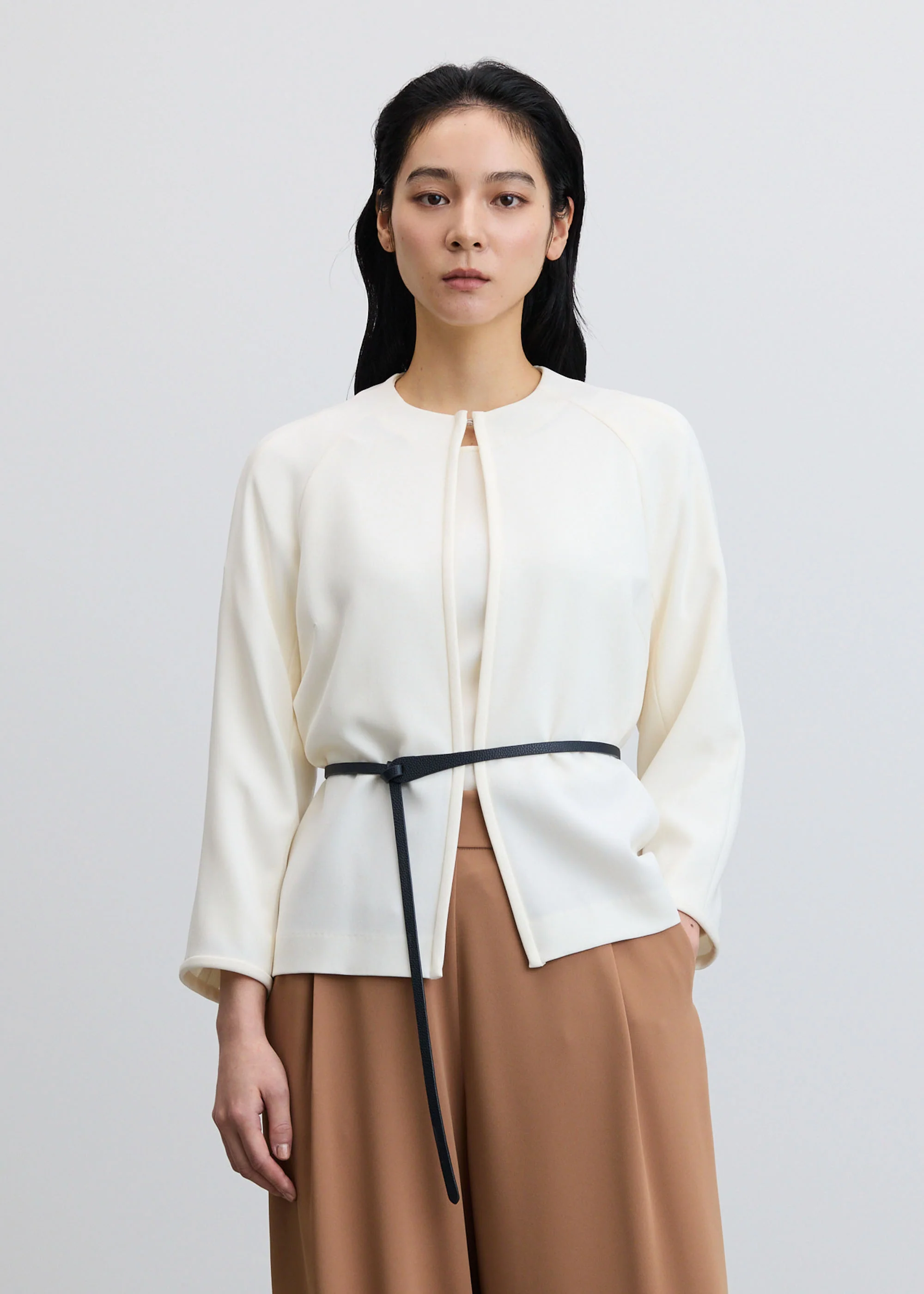 フロントホック8分袖ジャケット - Image 10