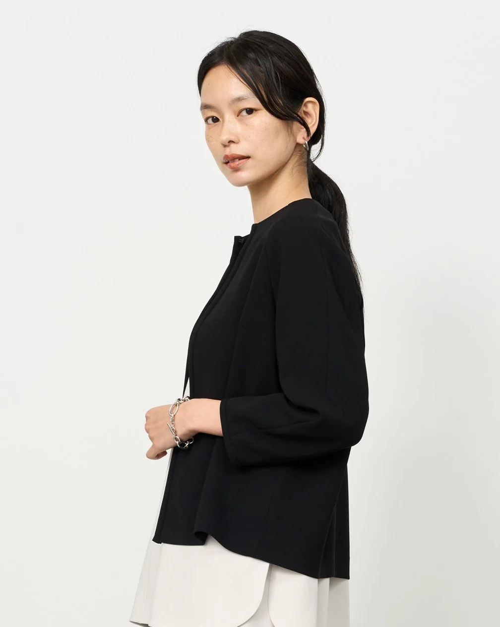 フロントホック8分袖ジャケット - Image 17