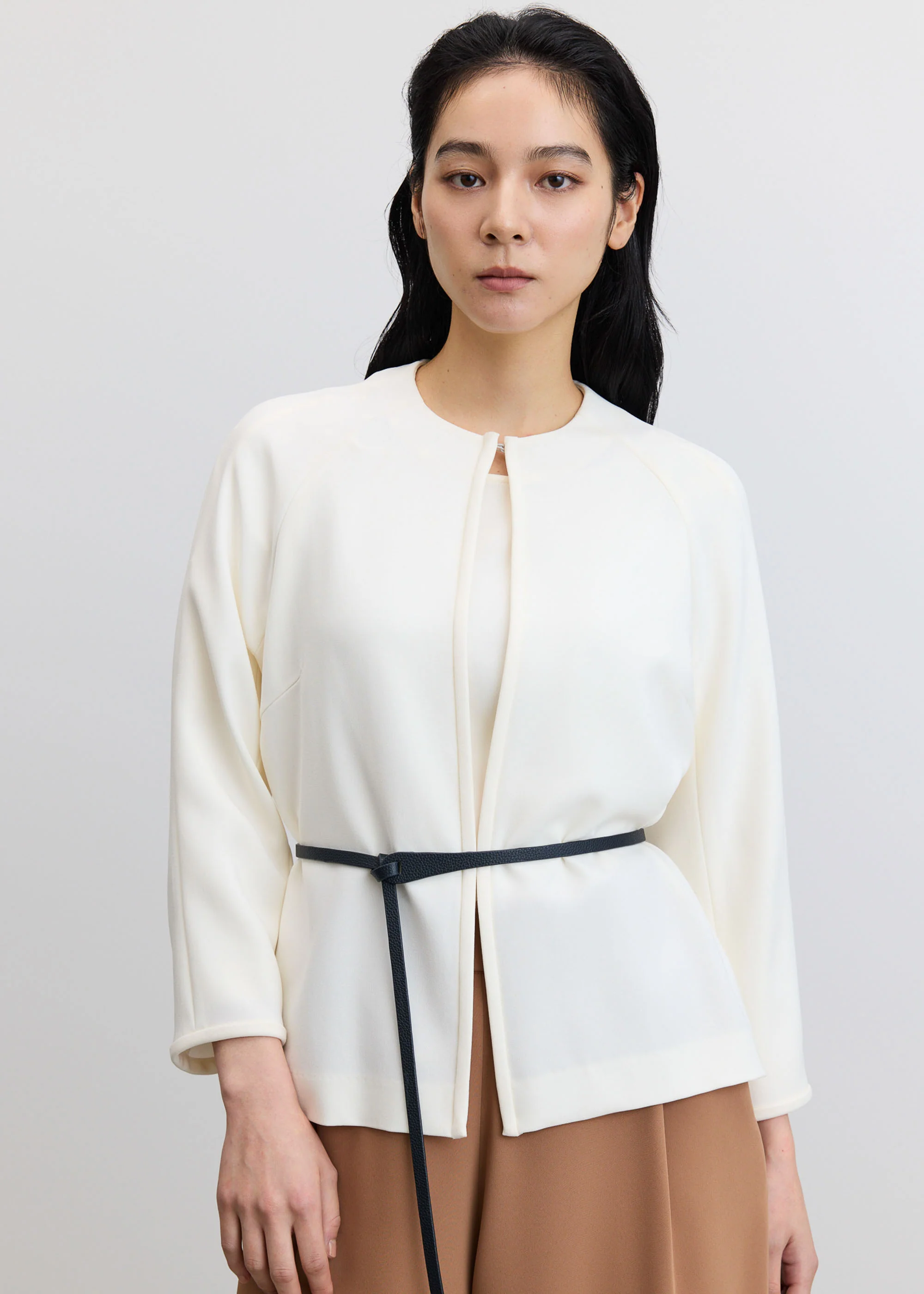 フロントホック8分袖ジャケット - Image 9