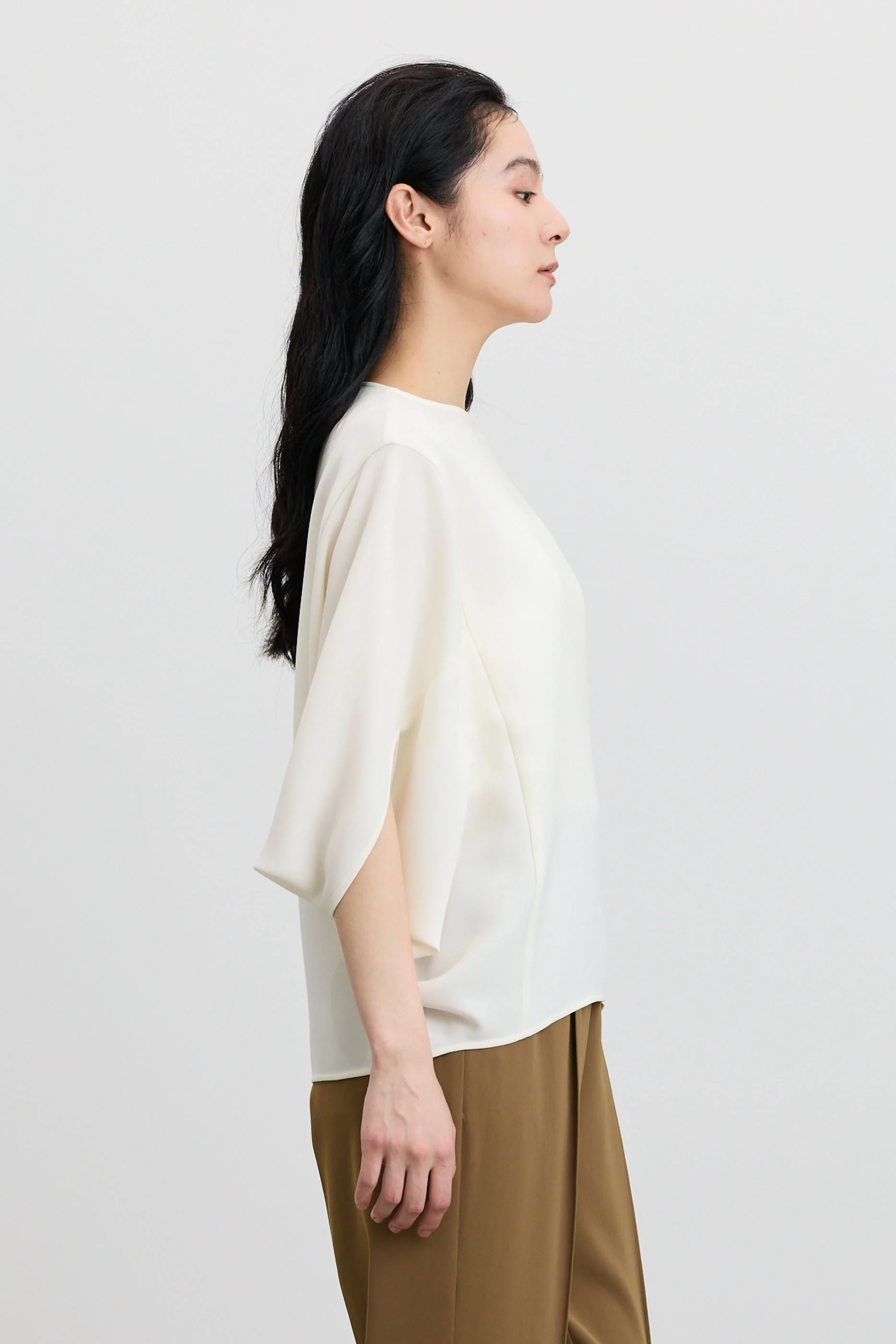 ライトクロスコクーンシルエットブラウス - Image 16