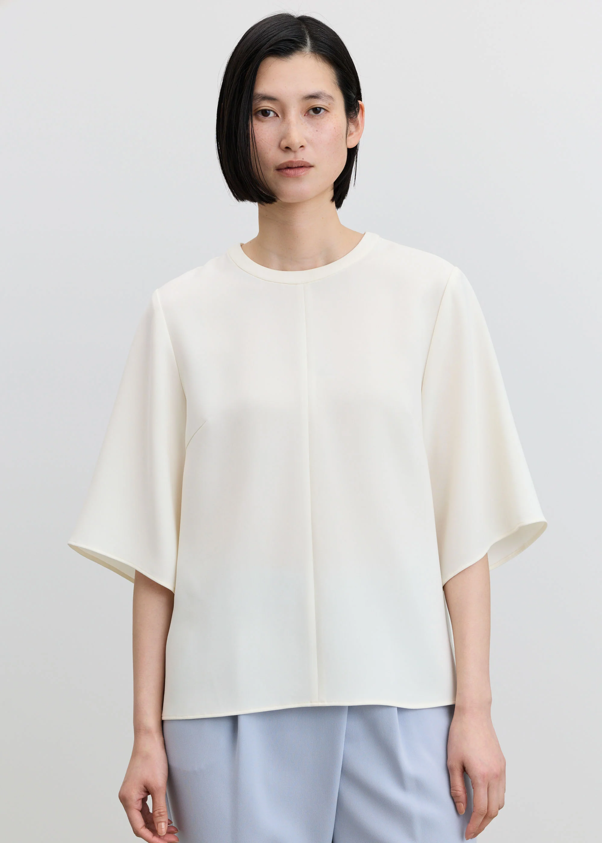 ライトクロスクルーネックブラウス - Image 28