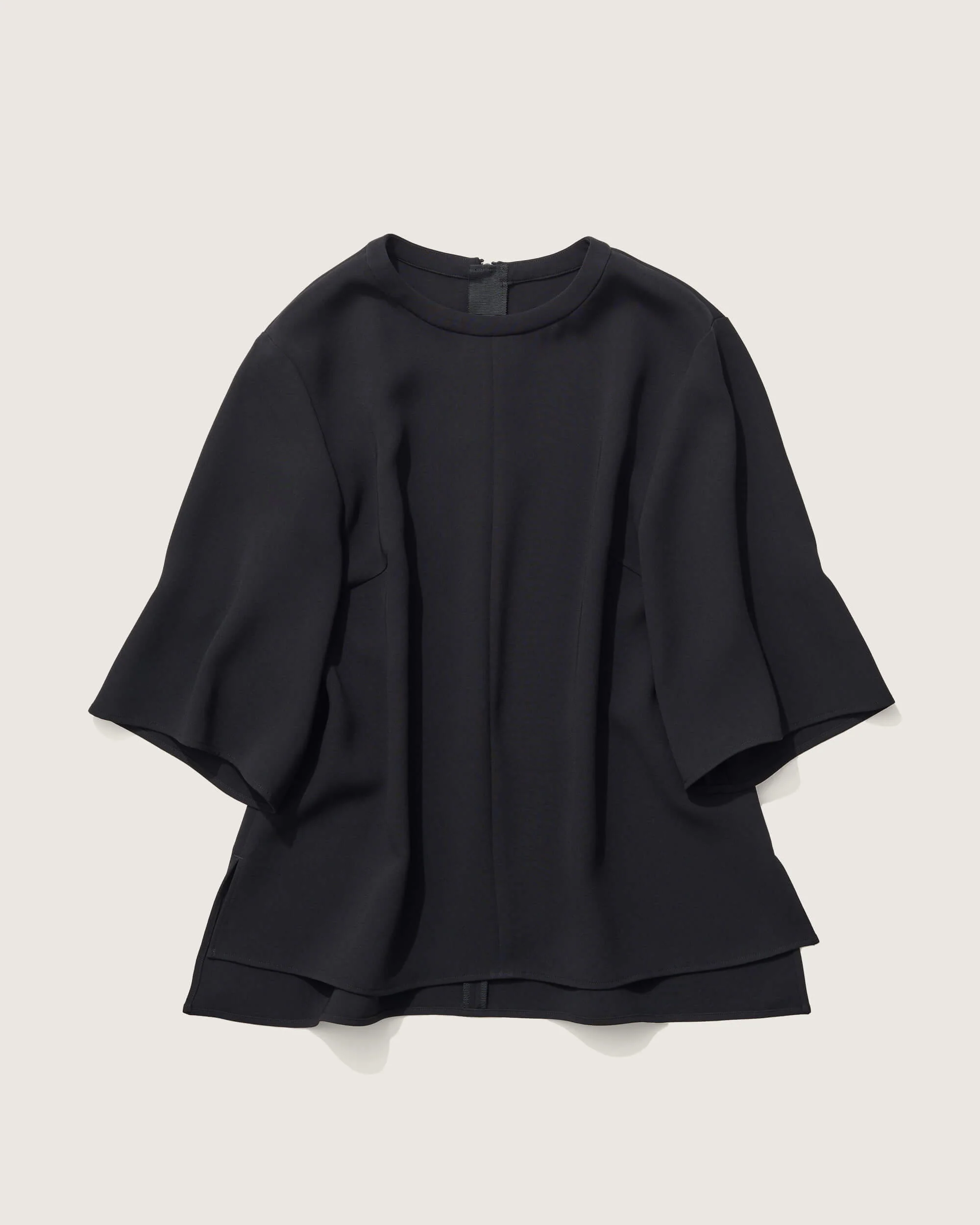 ライトクロスクルーネックブラウス - Image 9
