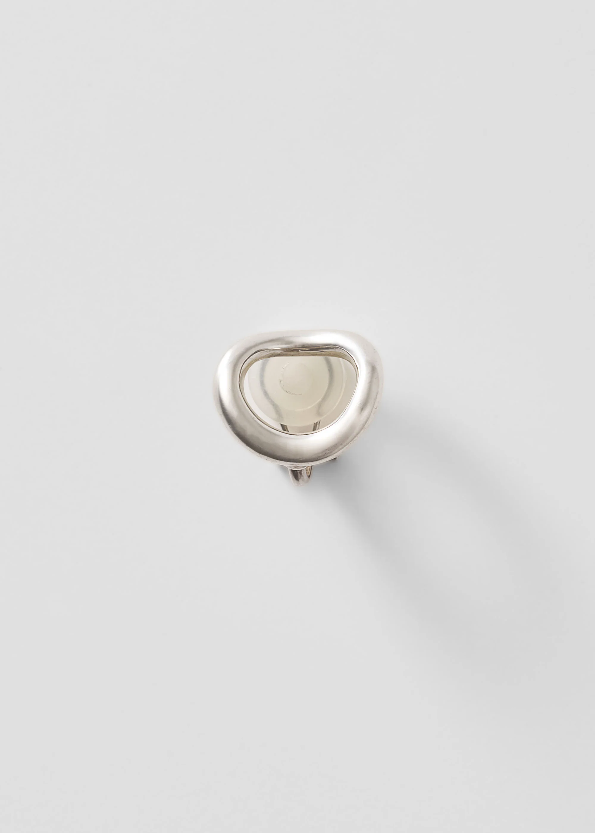 オーバルモチーフイヤークリップ シングル - Image 5