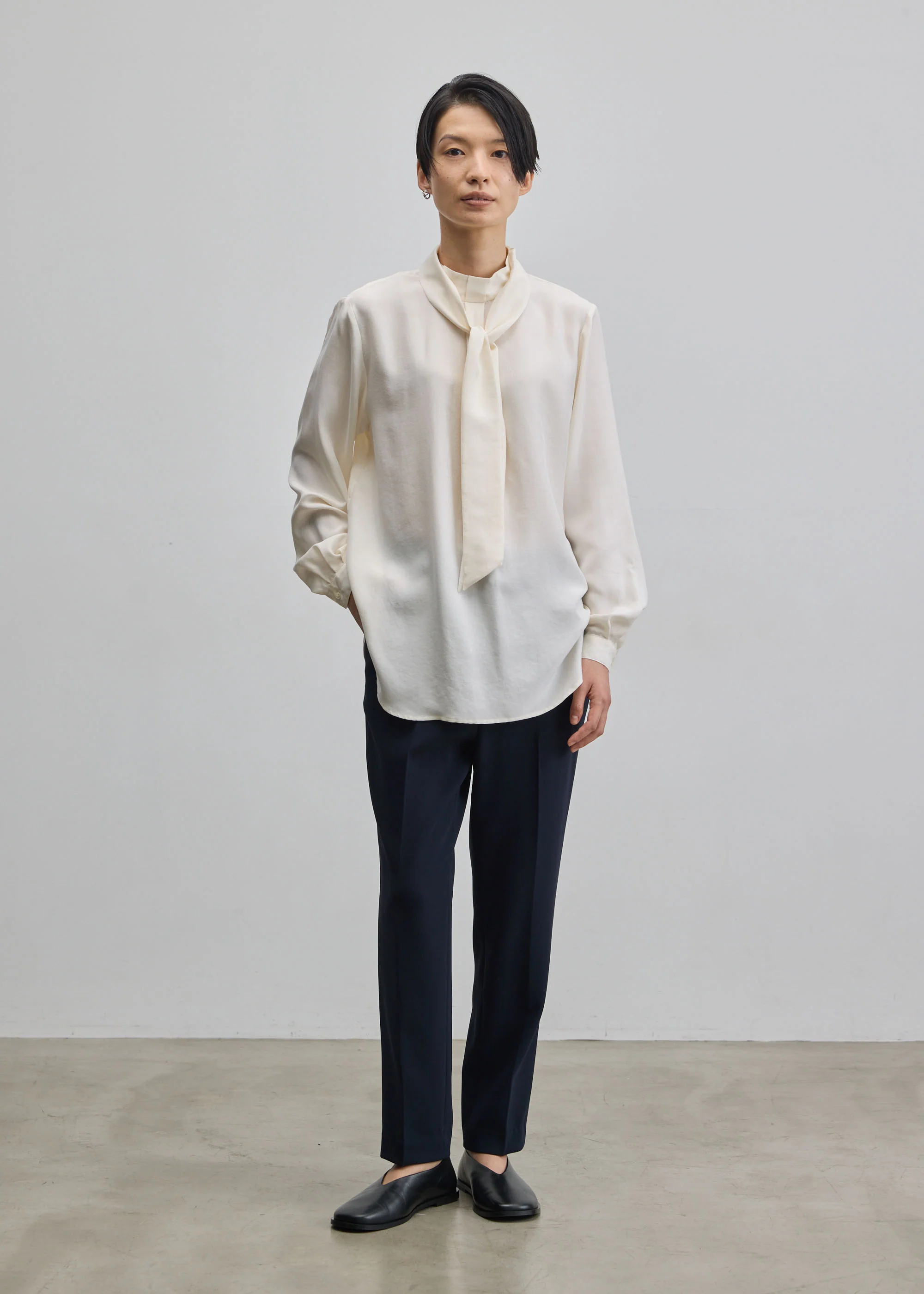 シルクボウタイブラウス - Image 16