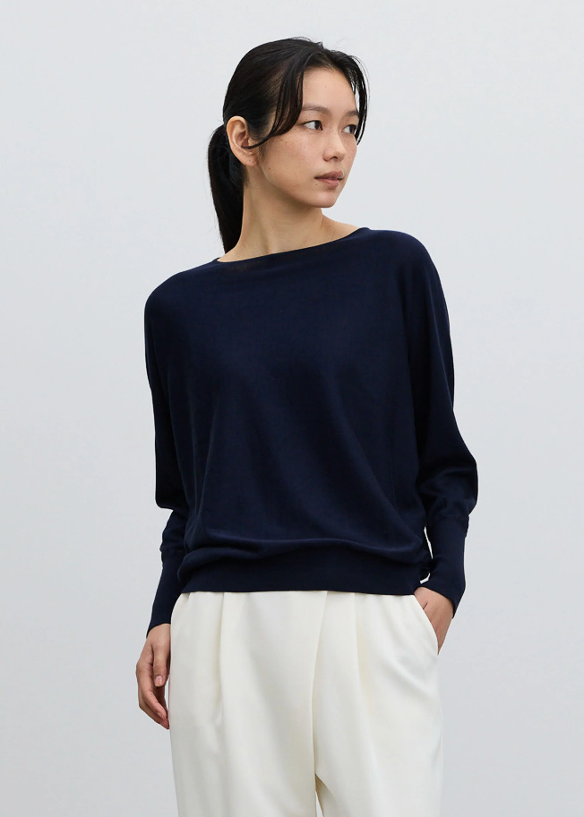 シルクコットンボートネックニット - Image 19
