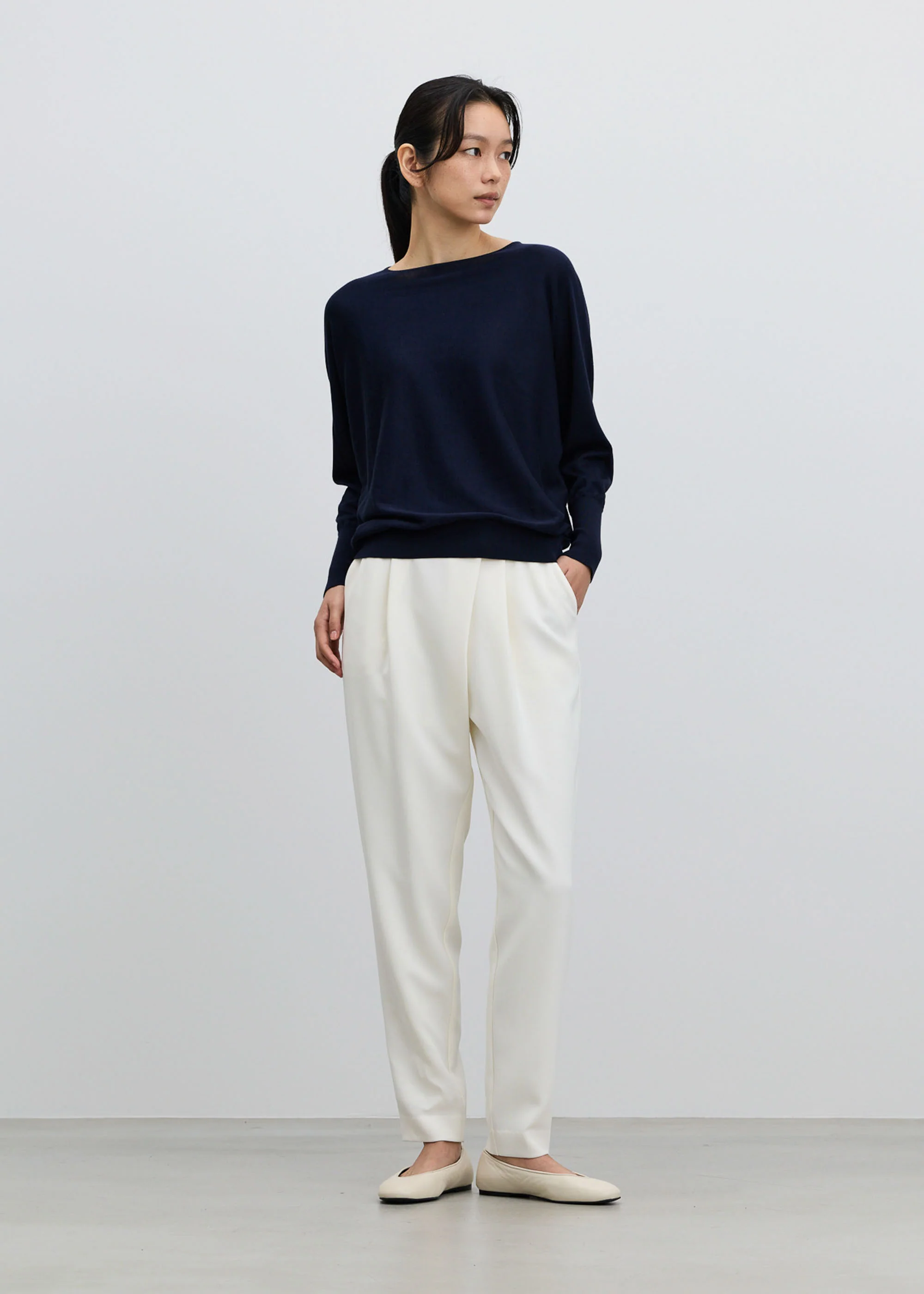 シルクコットンボートネックニット - Image 23