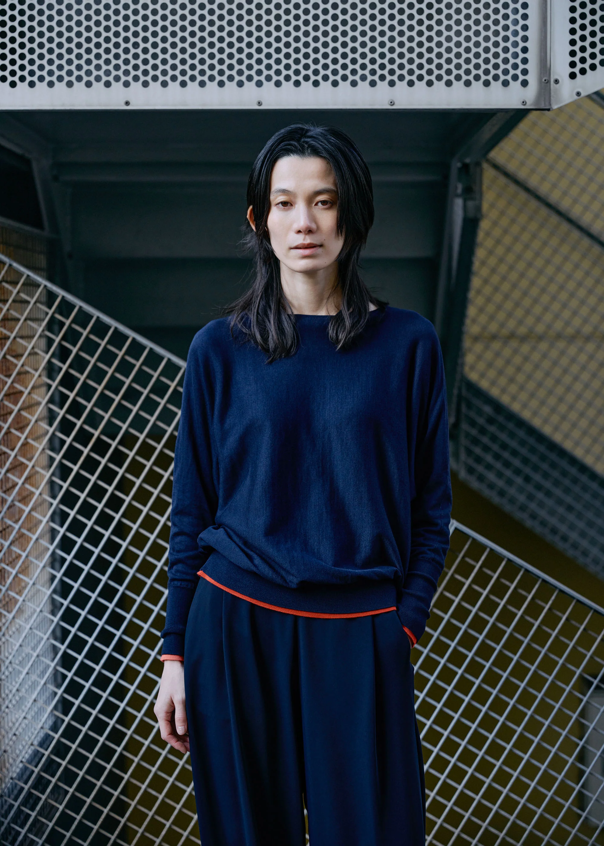 シルクコットンボートネックニット - Image 25