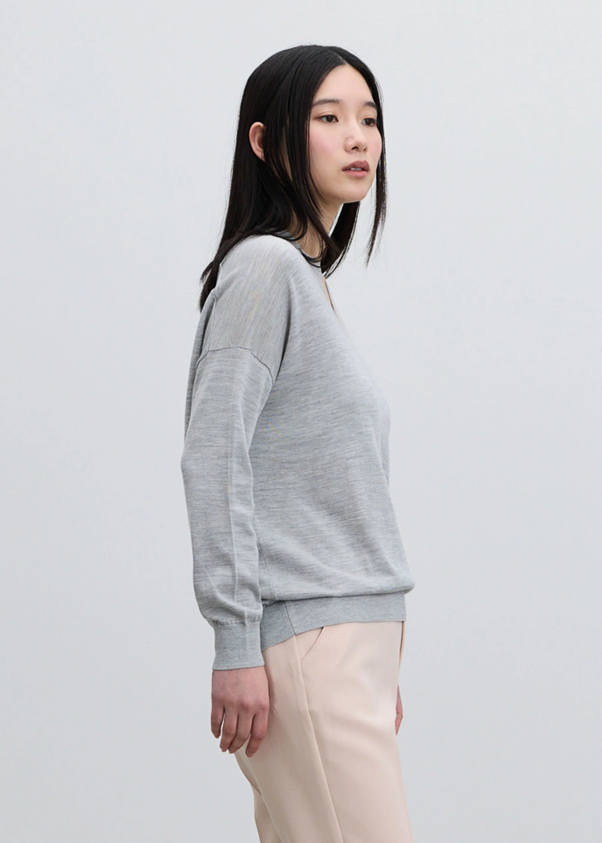 シルクコットンVネックニット - Image 23
