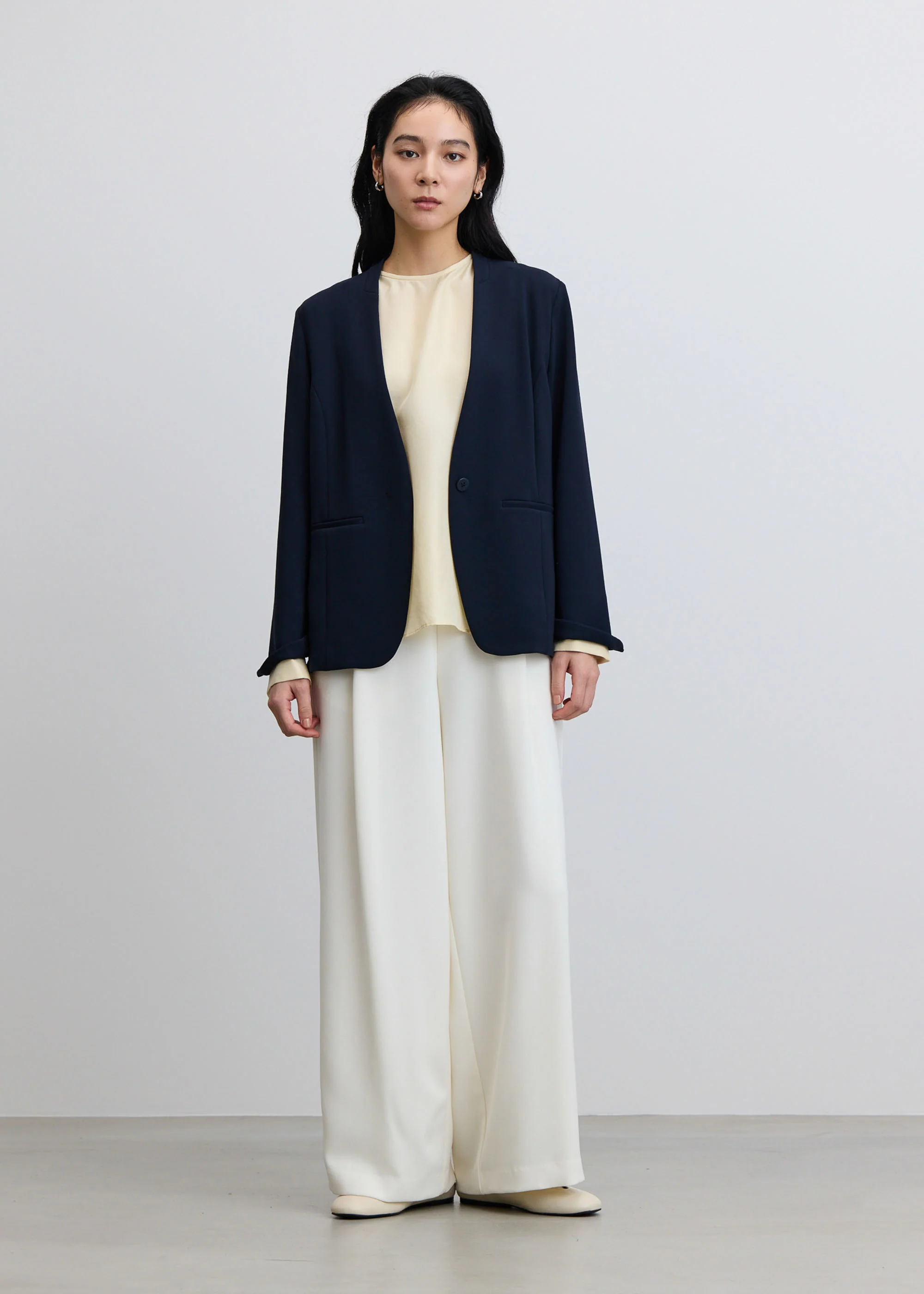 シルククルーネックブラウス - Image 7