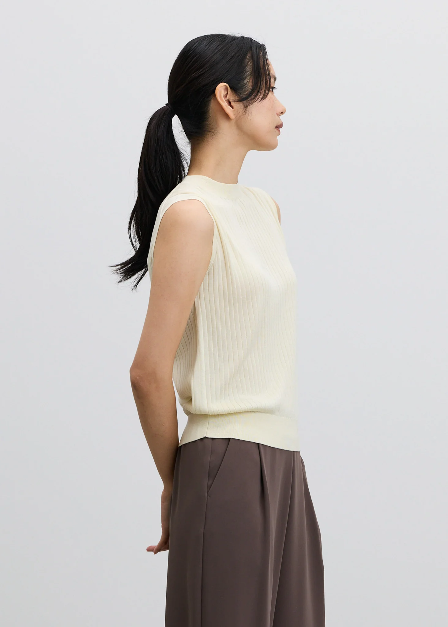 シルクワイドリブノースリーブニット - Image 12