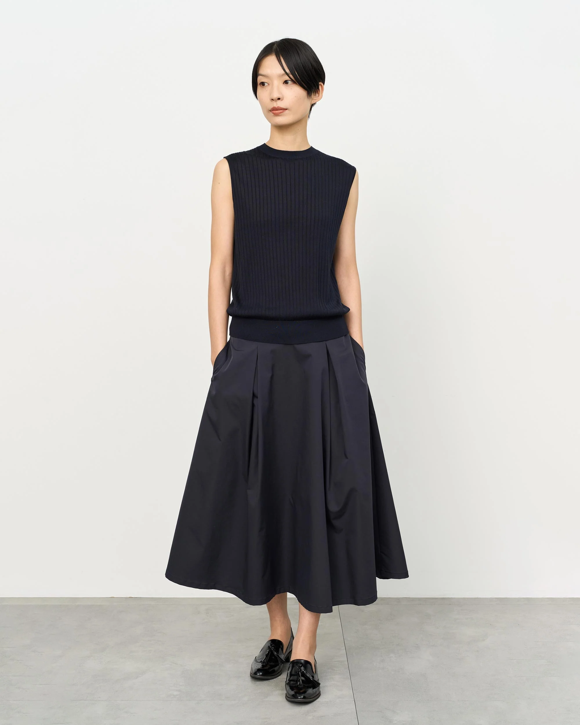 シルクワイドリブノースリーブニット - Image 22