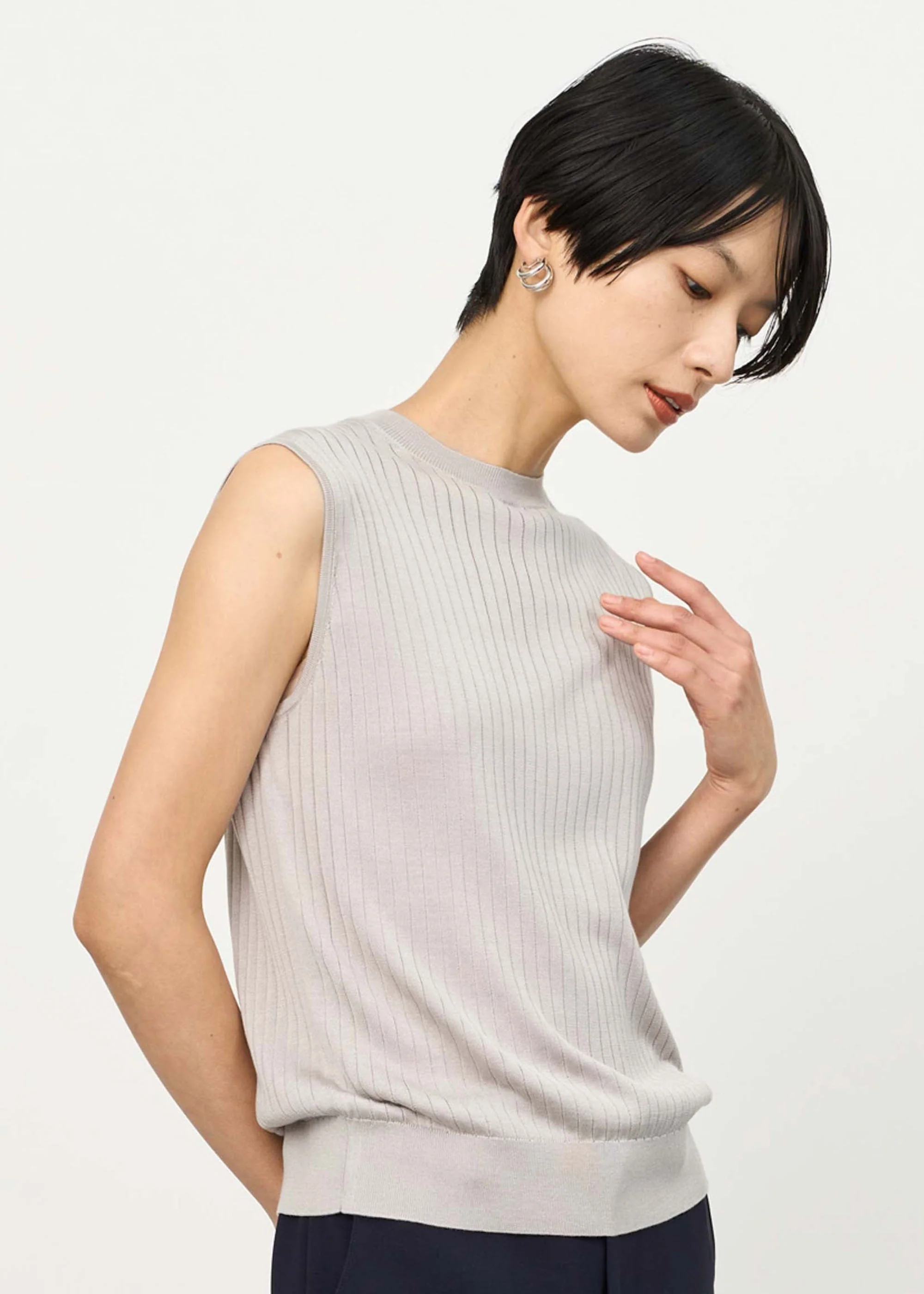 シルクワイドリブノースリーブニット - Image 47