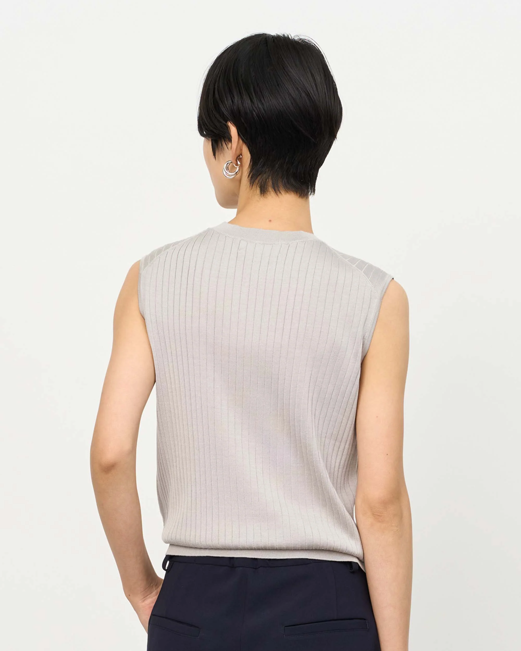 シルクワイドリブノースリーブニット - Image 50