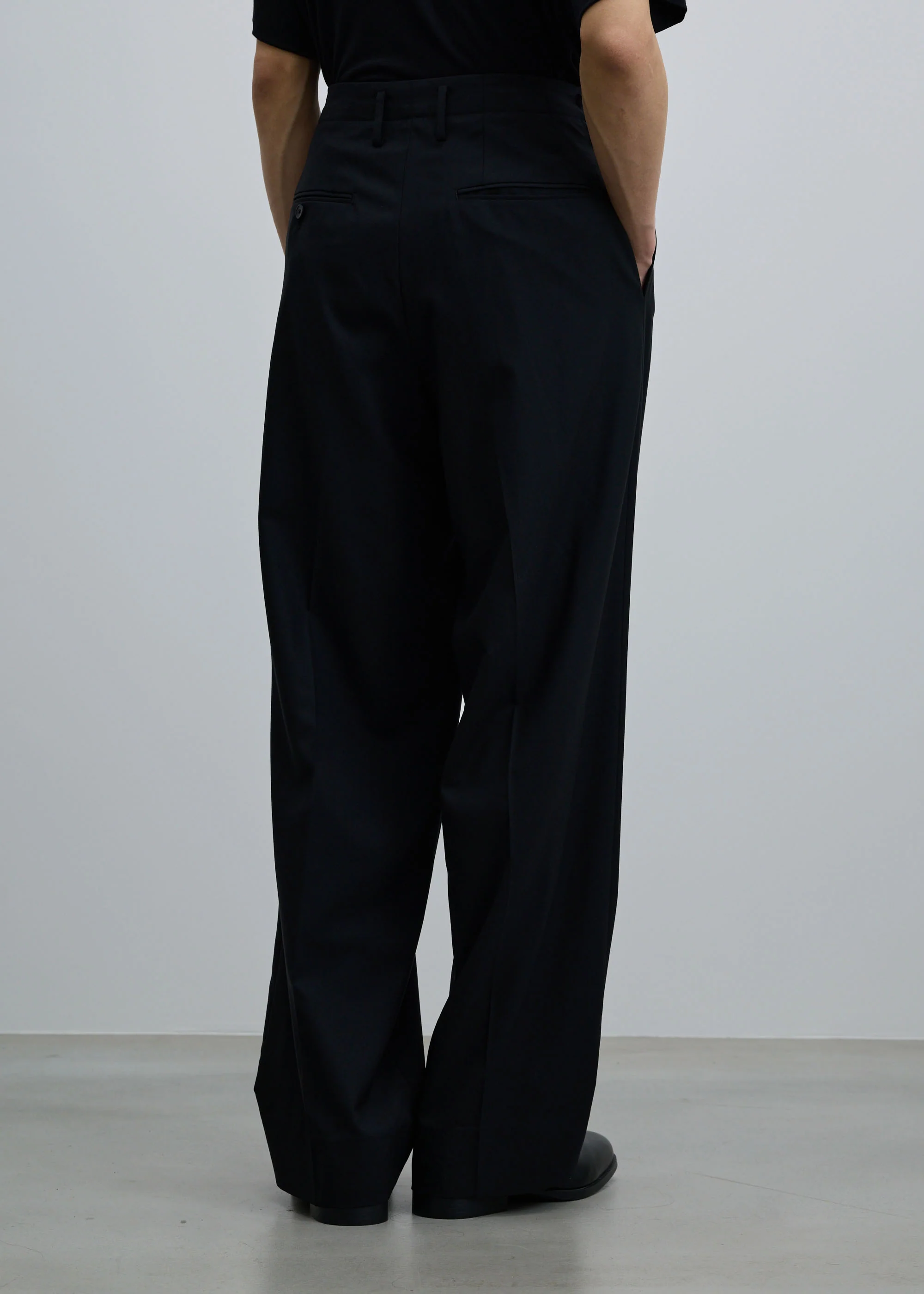 スーパー140ライトウールタックワイドストレートパンツ - Image 16