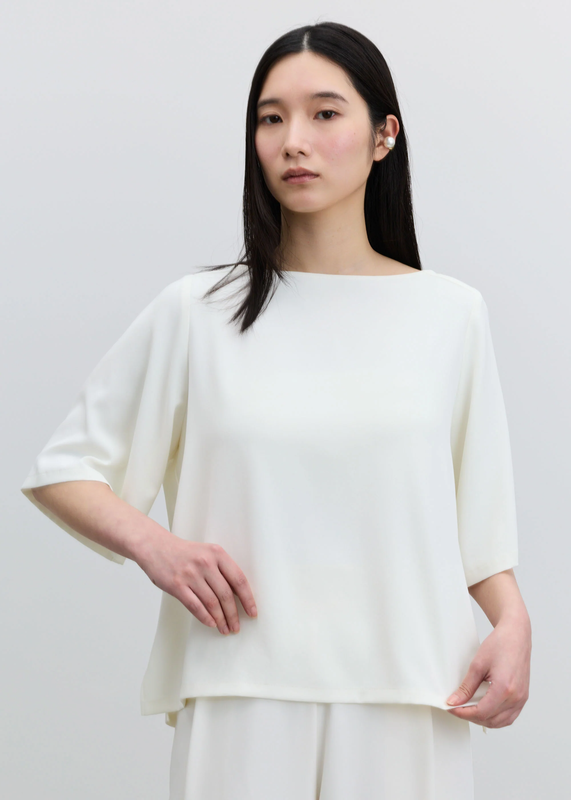 ヴィンテージサテンボートネックTブラウス - Image 5